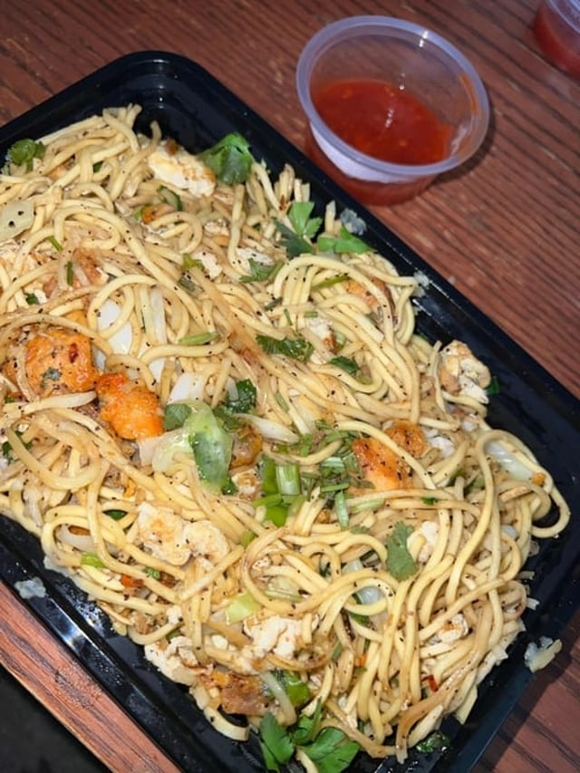 Wok Tossed Hakka Noodles.
